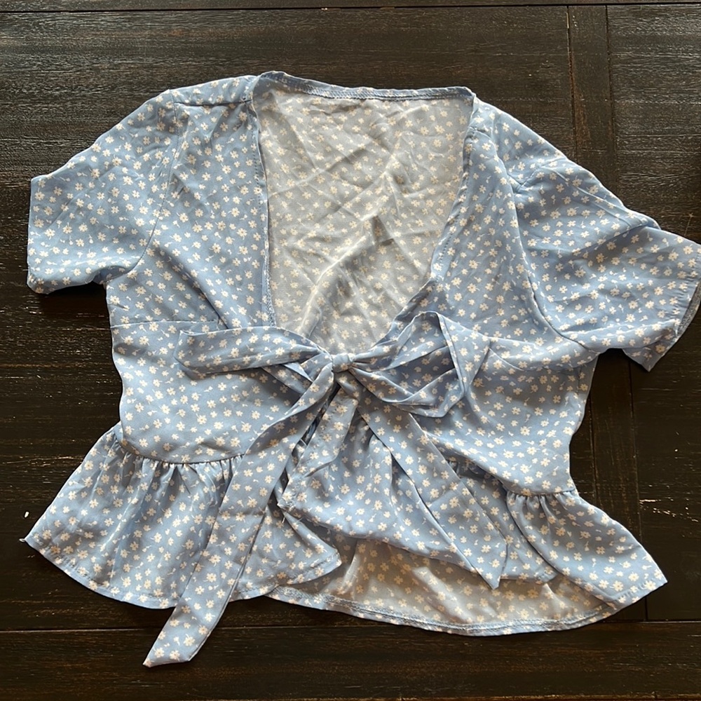Tie front top